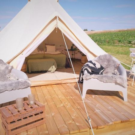Glamping Och Gardslagenhet Mellan Himmel Och Hav Apartment Skivarp Екстериор снимка