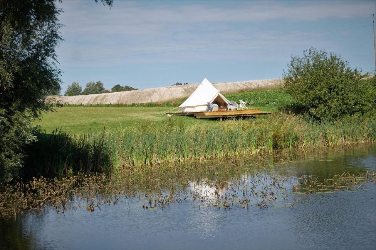 Glamping Och Gardslagenhet Mellan Himmel Och Hav Apartment Skivarp Екстериор снимка