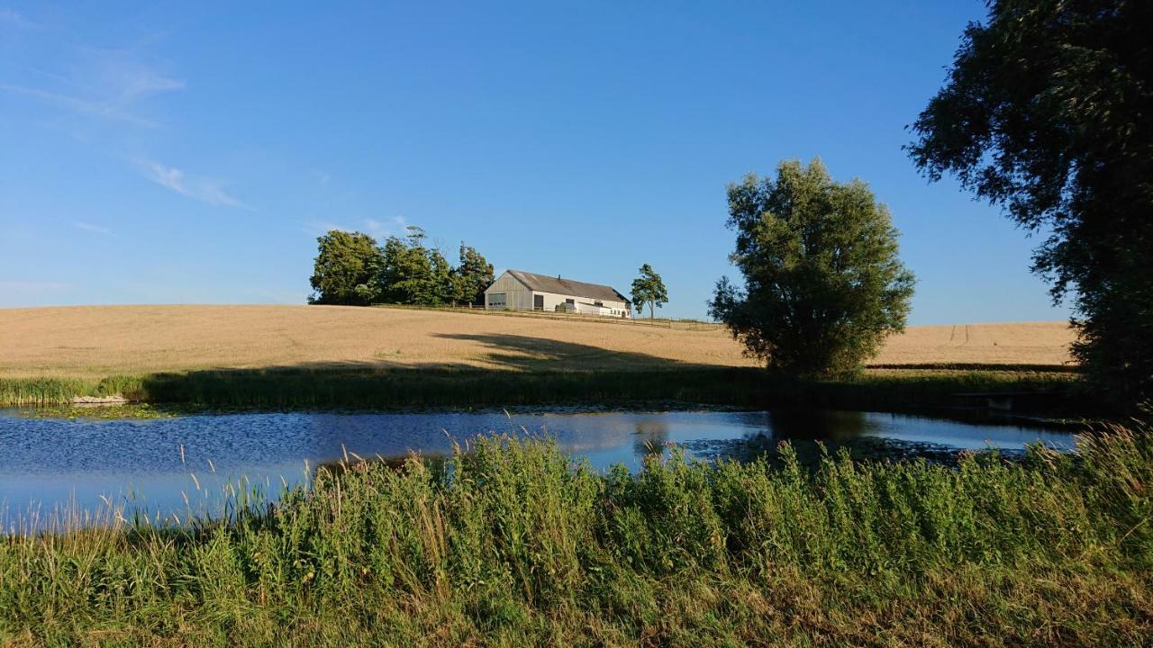 Glamping Och Gardslagenhet Mellan Himmel Och Hav Apartment Skivarp Екстериор снимка